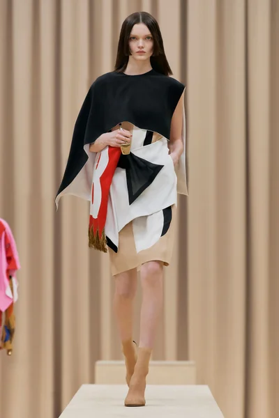 Look 25